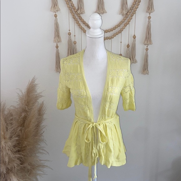Anthropologie Knitted & Knotted yellow crochet tie front sweater shirt sleeve S - Picture 5 of 15
